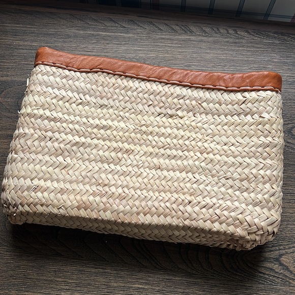 Cute straw clutch - Picture 2 of 2
